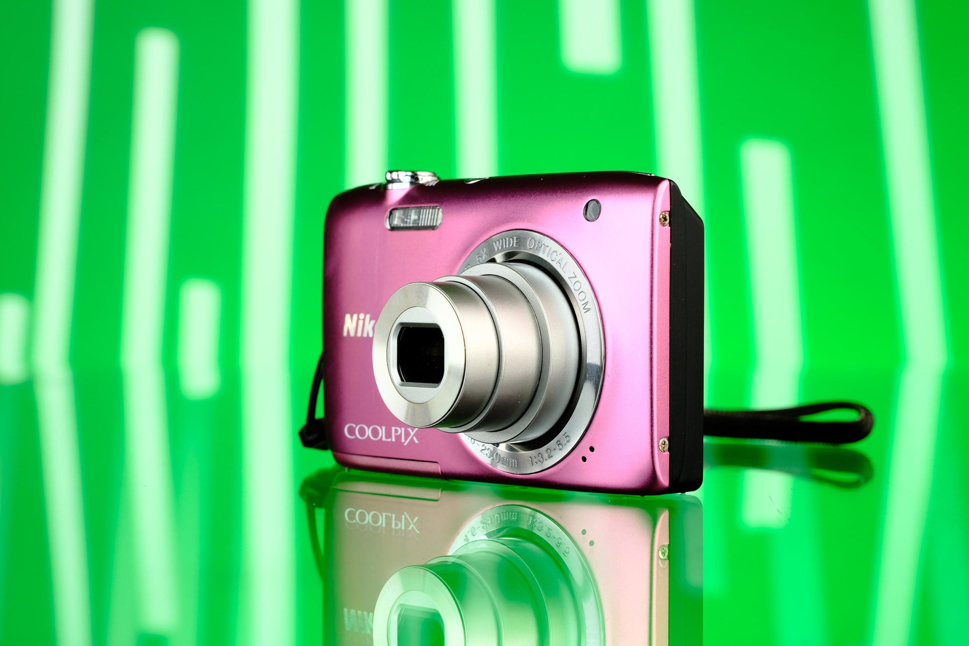 Nikon Coolpix s2800 20mp Digital Camera