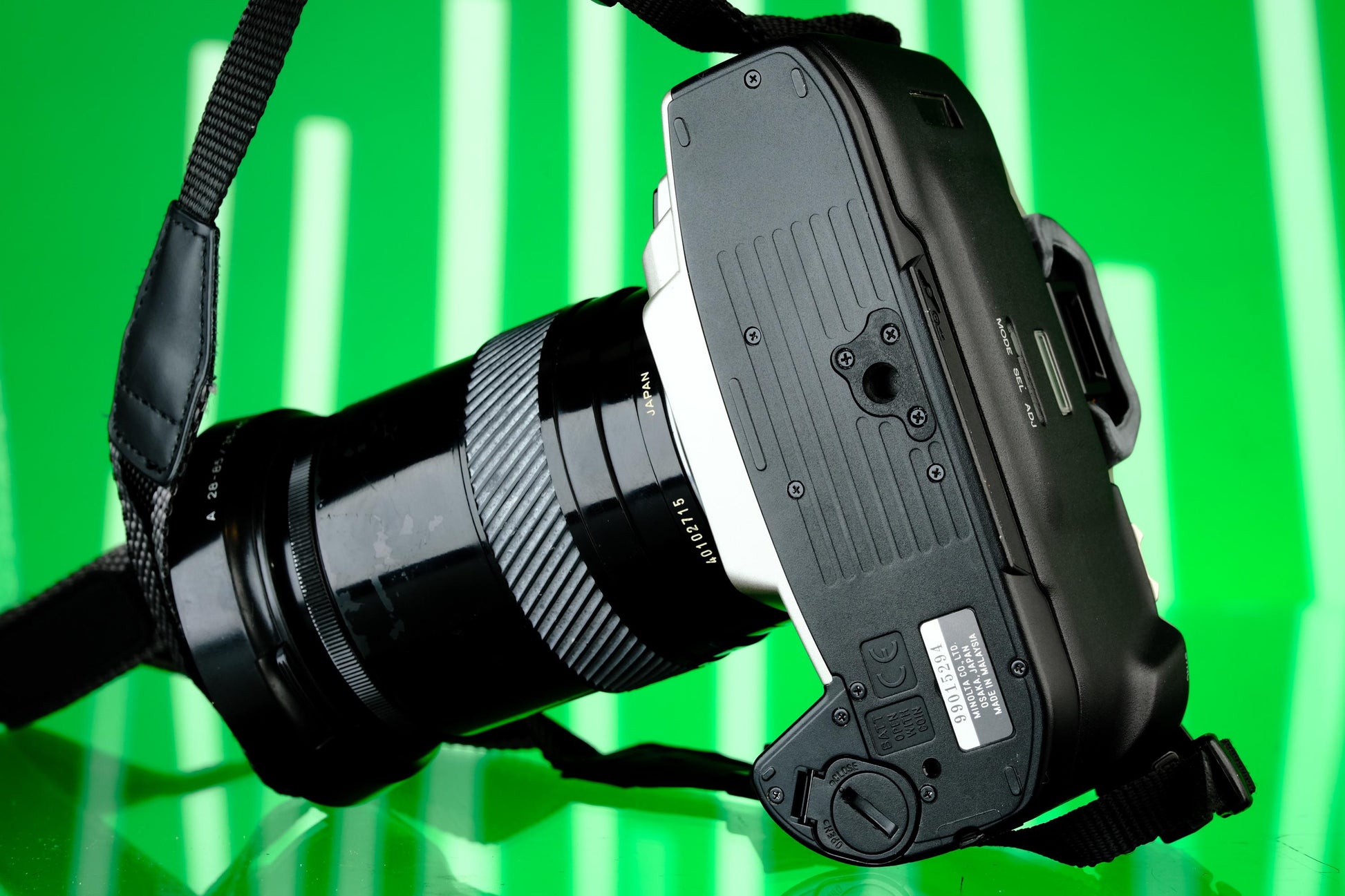 Minolta Maxxum STsi 35mm Film Camera /w Minolta AF 28-80mm Zoom Lens