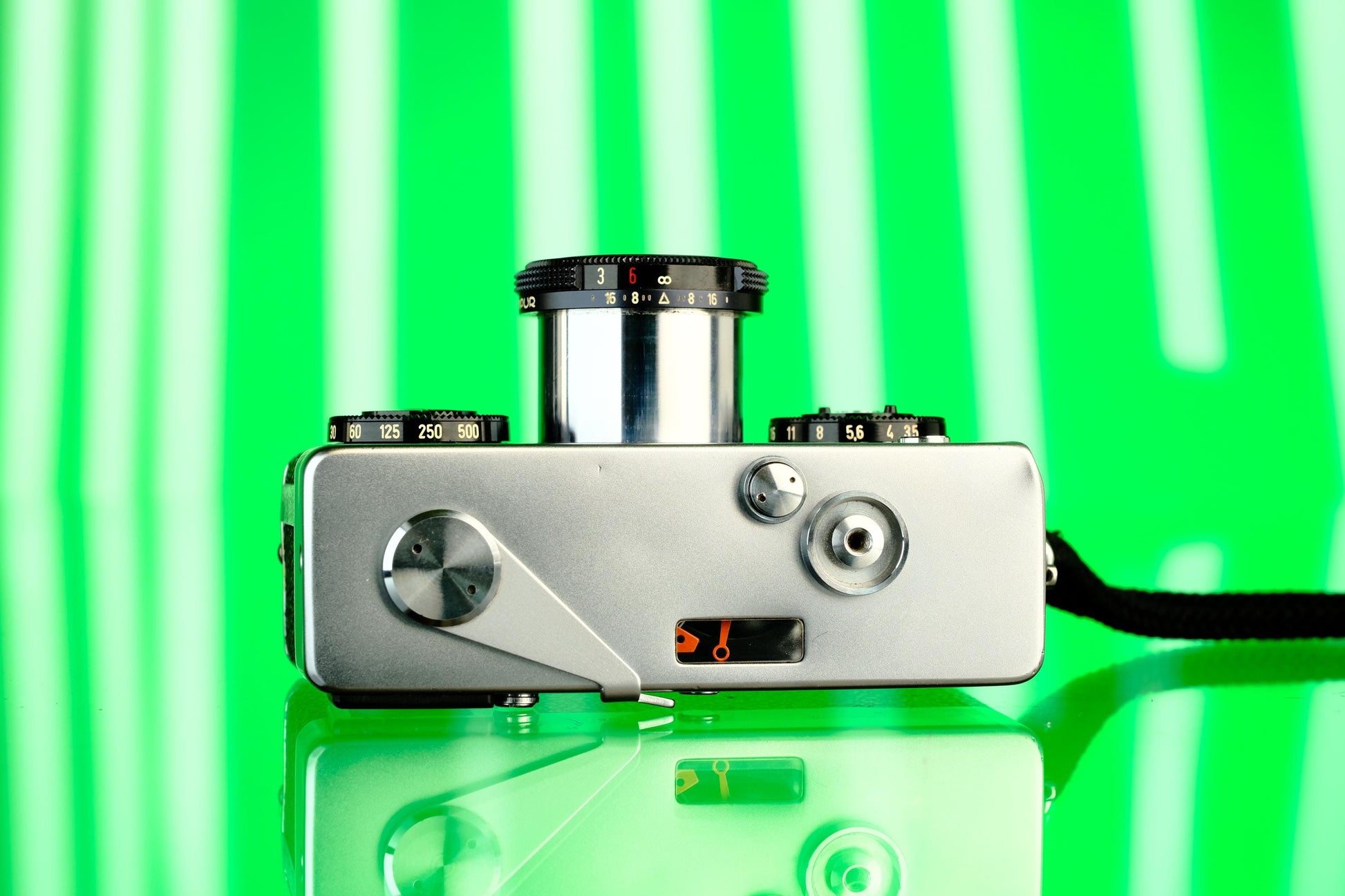 Rollei 35 35mm Viewfinder Camera 40mm Tessar f/3.5 - Singapore Model