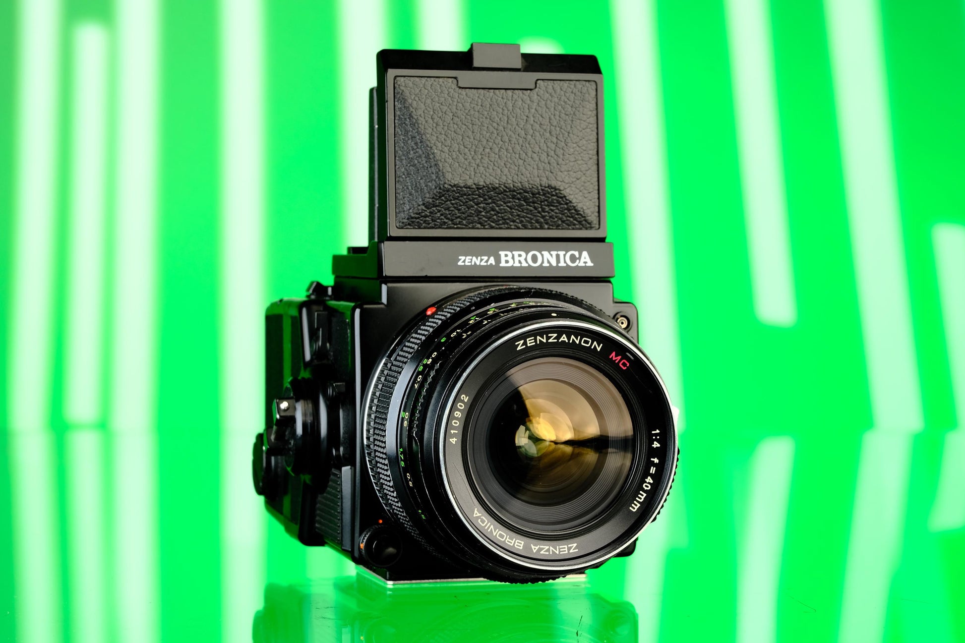Bronica ETRsi 120 645 Medium Format Camera + 40mm f/4.0 Lens