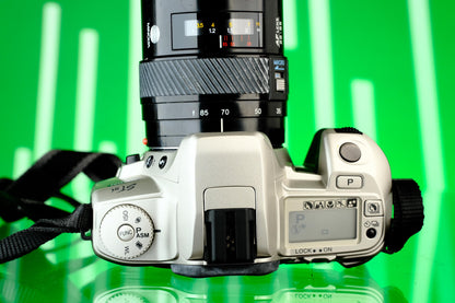 Minolta Maxxum STsi 35mm Film Camera /w Minolta AF 28-80mm Zoom Lens