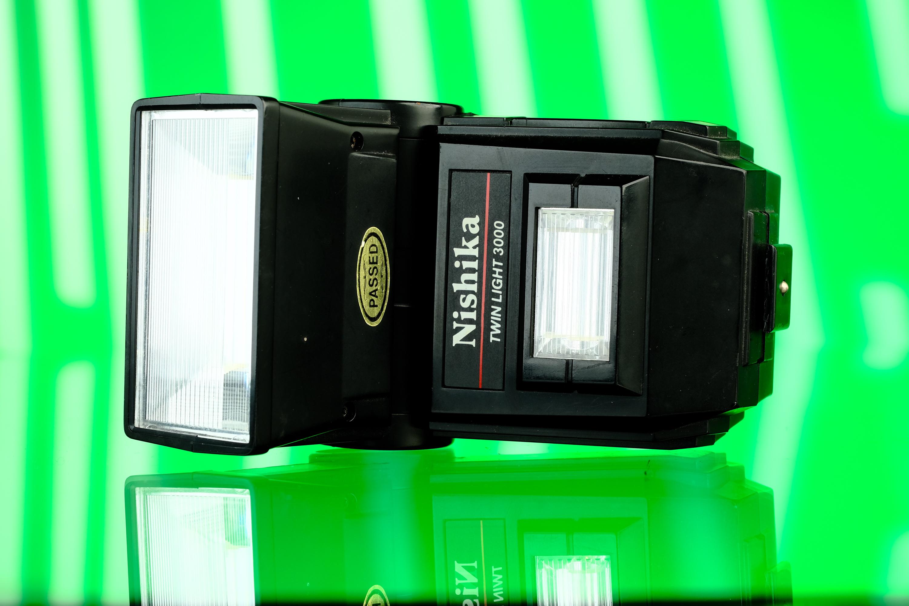 Nishika Twin Light 3000 Flash for N8000 3D Camera – Coastal Film Lab