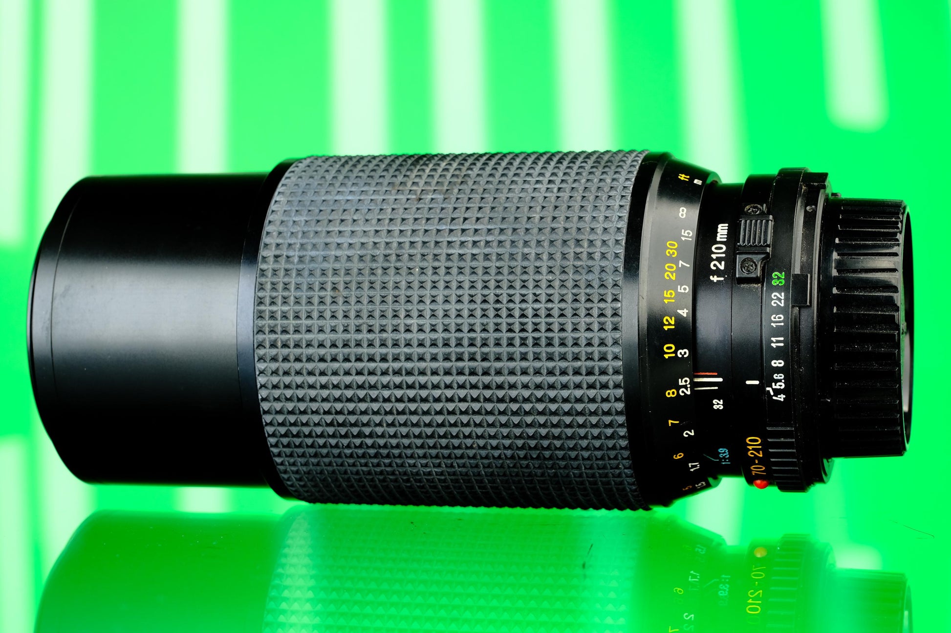 Minolta 70-210mm f/4.0 Telephoto Zoom Lens