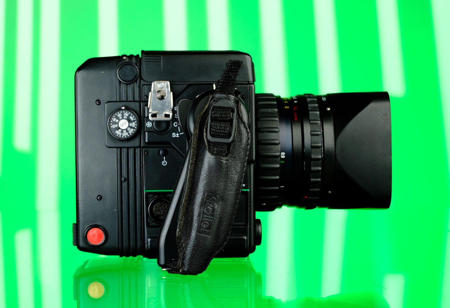 Rollei 6003 Professional 6x6 Medium Format SLR + 80mm f/2.8 Planar PQ Lens