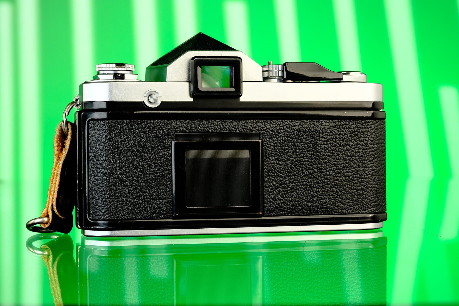 Nikon F2 w/Meterless Prism 35mm SLR Camera + 50mm f/2 Nikkor H Lens