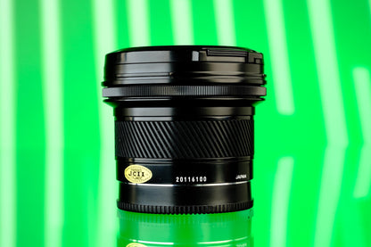 Minolta Maxxum 20mm f/2.8 AF