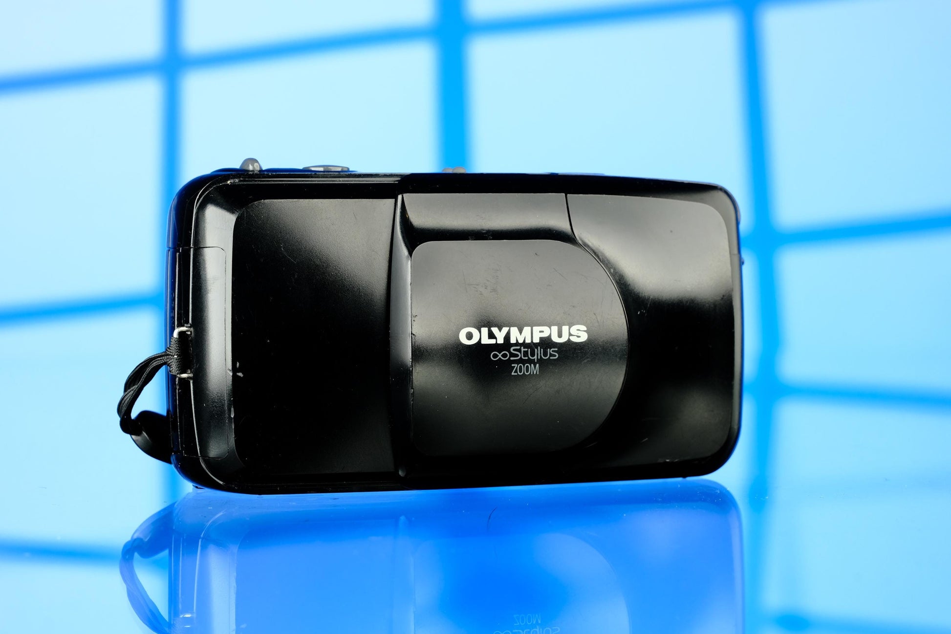 Olympus Infinity Stylus Zoom 35mm Point and Shoot Film Camera