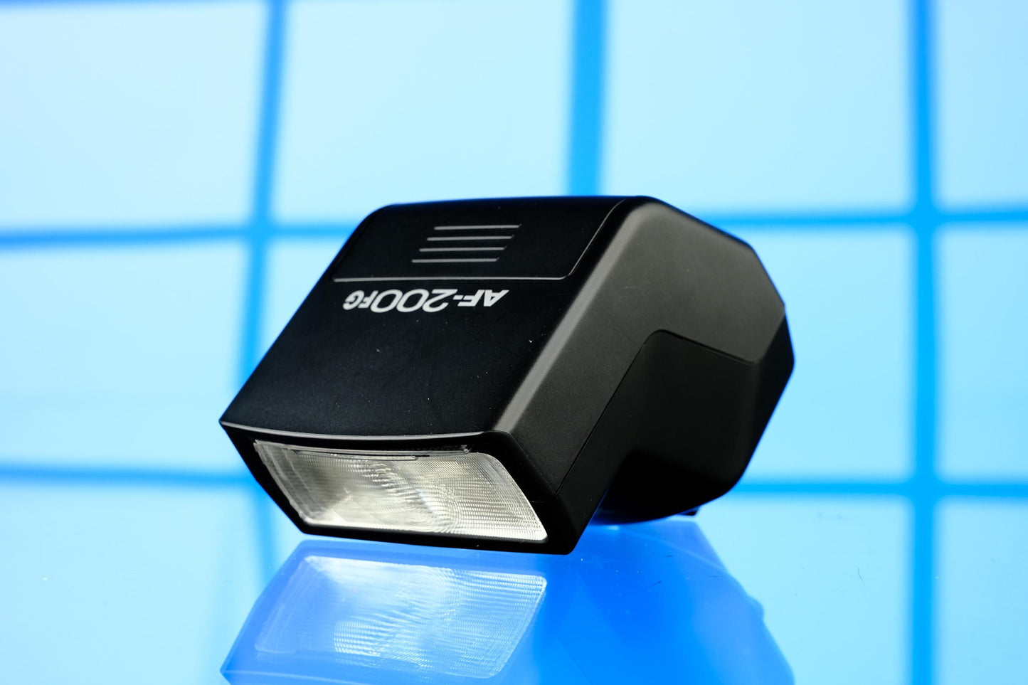 Pentax AF-200 FG TTL Hotshoe on Camera Flash