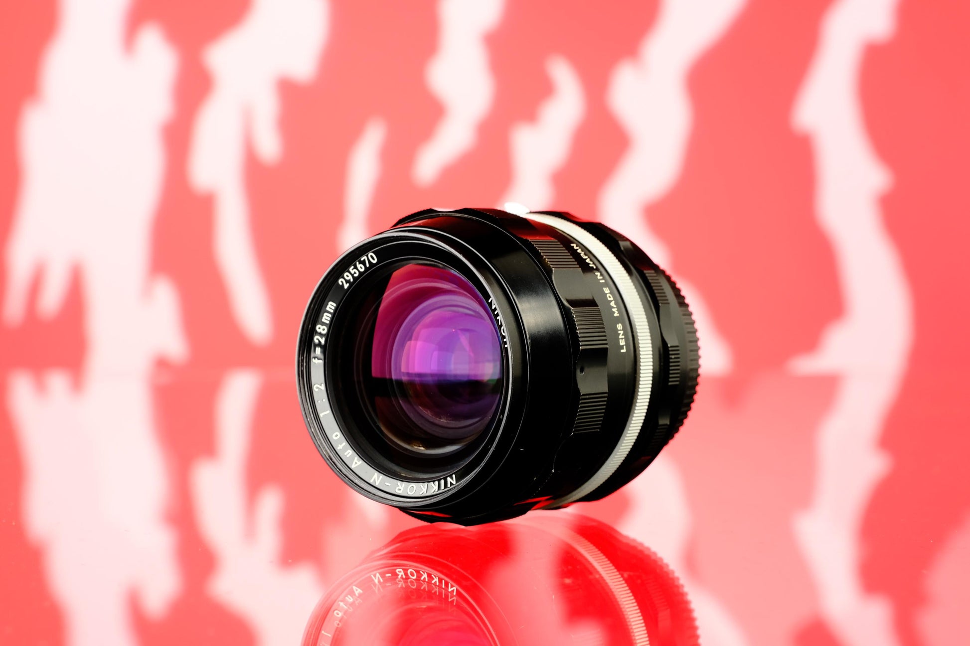 Nikon Nikkor-N Auto 28mm f/2.0 Pre-Ai Wide Angle lens F Mount