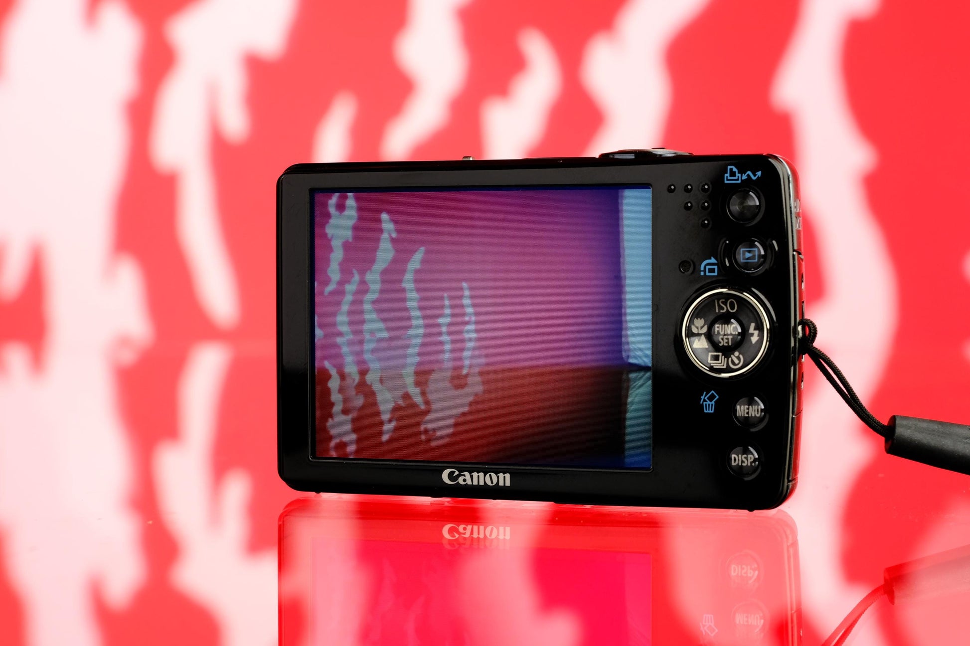 Canon Powershot SD750 Digital Digicam Point and Shoot