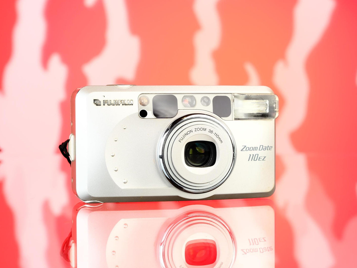 Fujifilm ZoomDate 110EZ 35mm Point and Shoot Camera