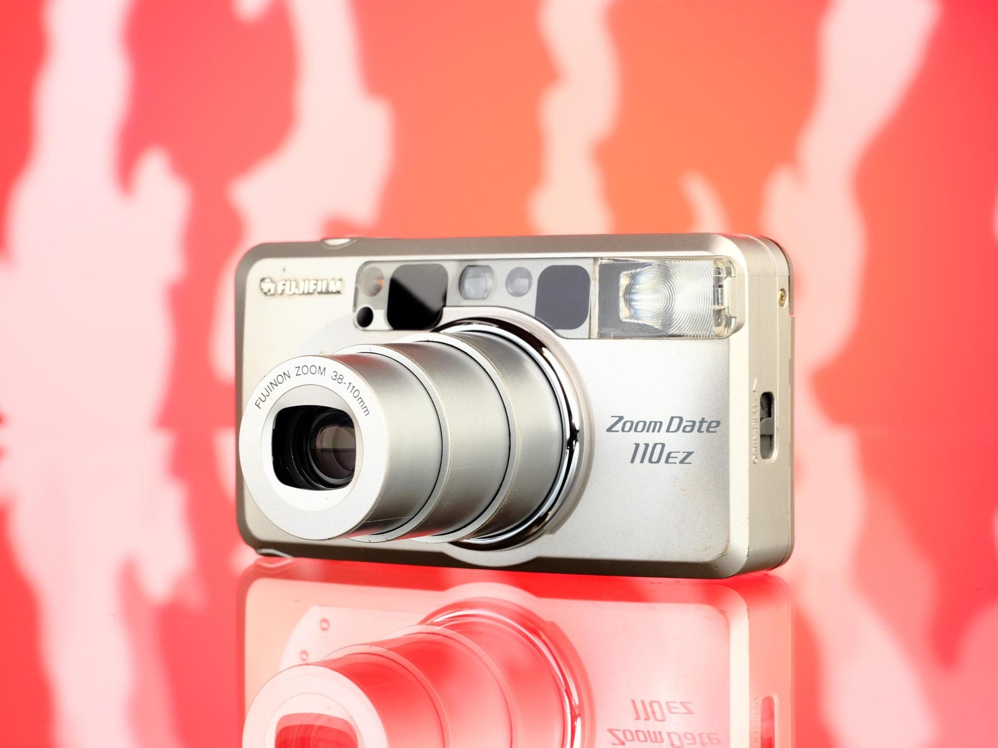 Fujifilm ZoomDate 110EZ 35mm Point and Shoot Camera