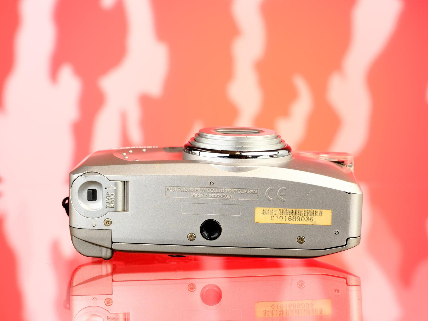 Fujifilm ZoomDate 110EZ 35mm Point and Shoot Camera