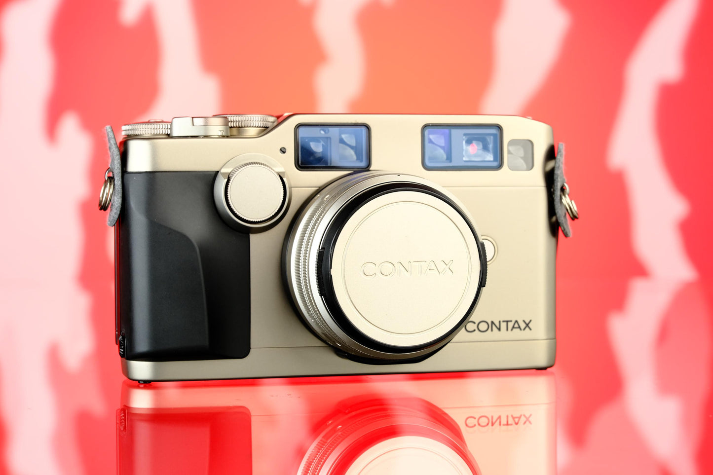 Contax G2 35mm Rangefinder Film Camera + Carl Zeiss Planar T 35mm f/2 Lens (with GD-2 Data Back)