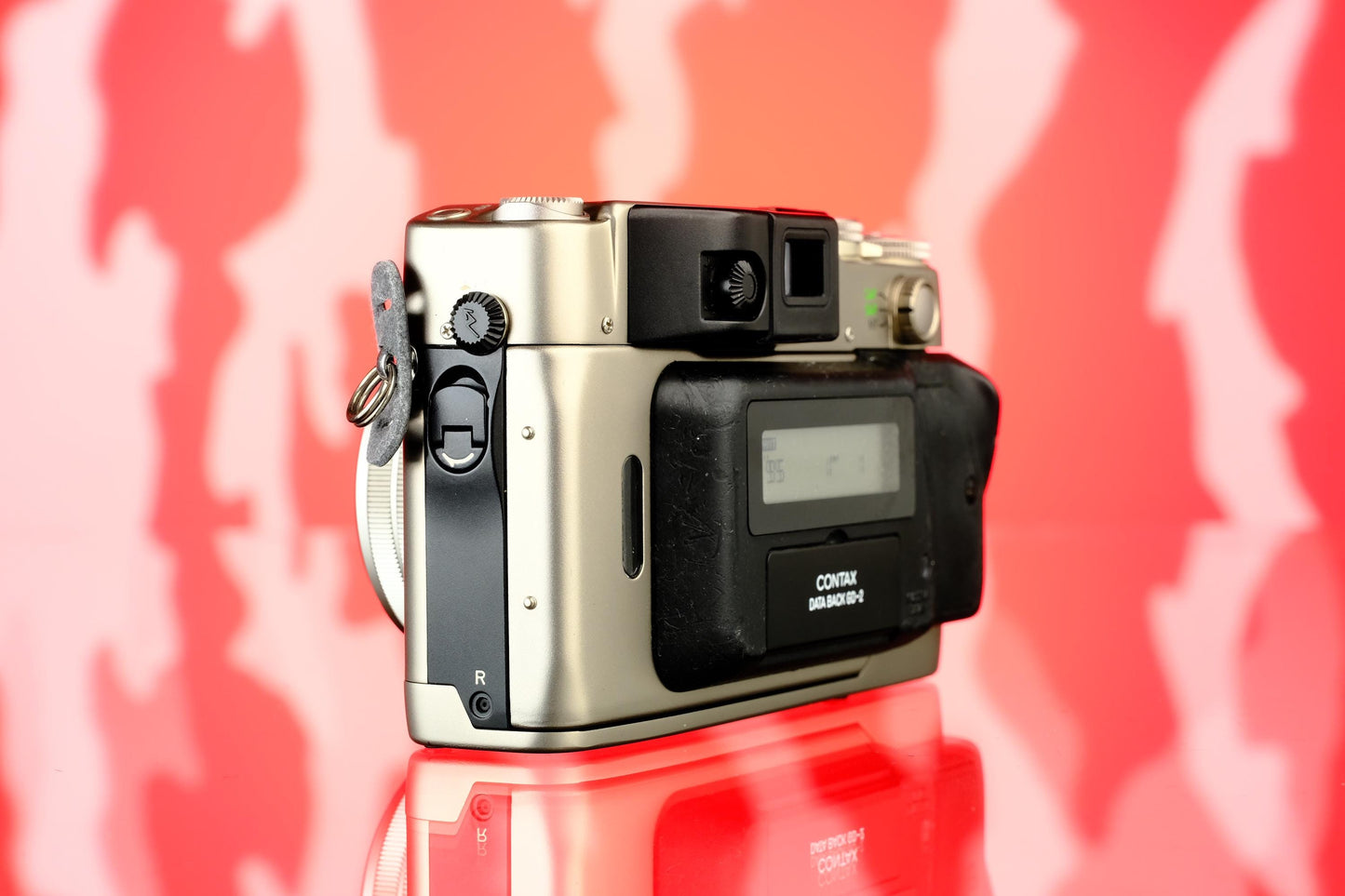 Contax G2 35mm Rangefinder Film Camera + Carl Zeiss Planar T 35mm f/2 Lens (with GD-2 Data Back)