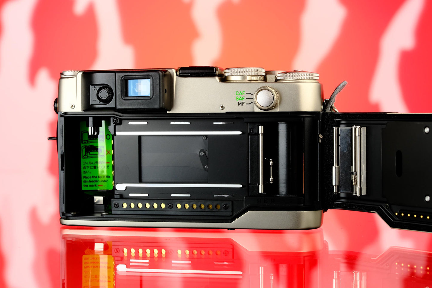 Contax G2 35mm Rangefinder Film Camera + Carl Zeiss Planar T 35mm f/2 Lens (with GD-2 Data Back)