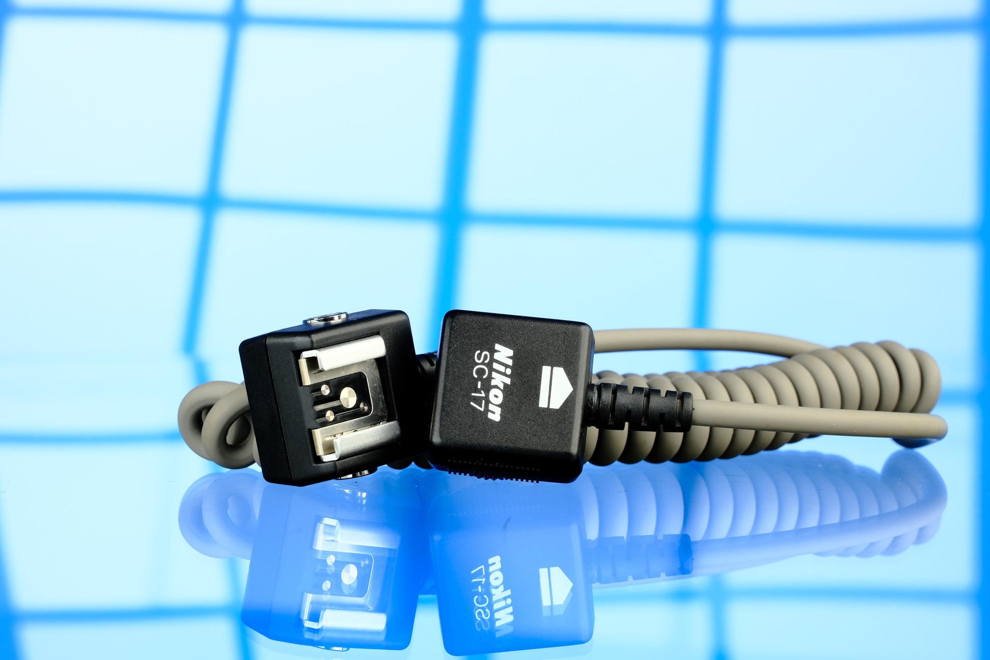 Nikon SC-17 TTL Off Camera Coiled Remote Flash Cable