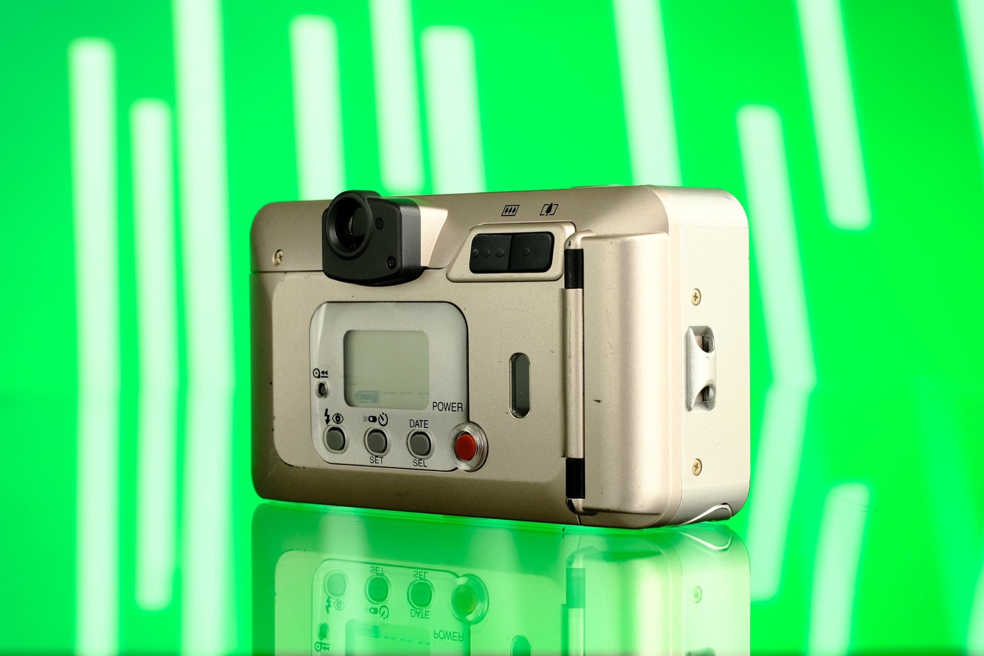 Fujifilm Zoom Date 125SR 35mm Point and Shoot Camera