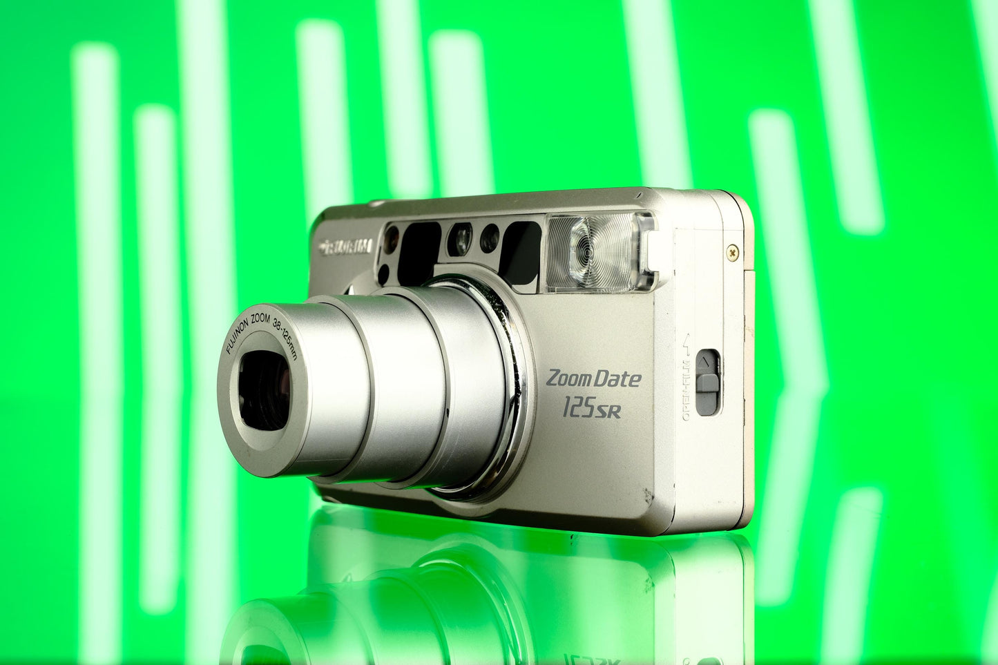 Fujifilm Zoom Date 125SR 35mm Point and Shoot Camera