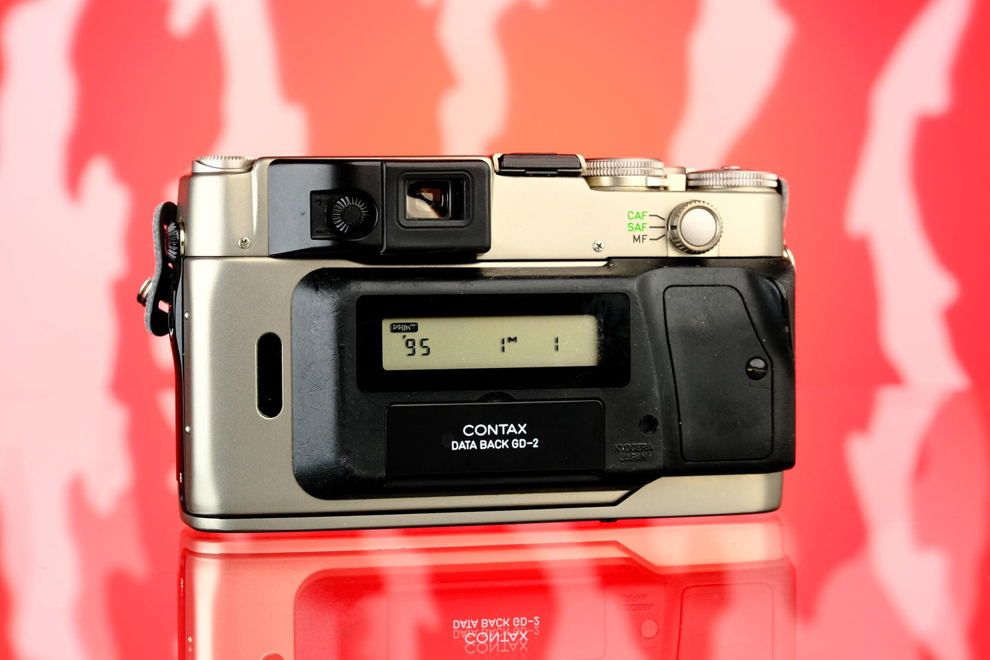 Contax G2 35mm Rangefinder Film Camera + Carl Zeiss Planar T 35mm f/2 Lens (with GD-2 Data Back)