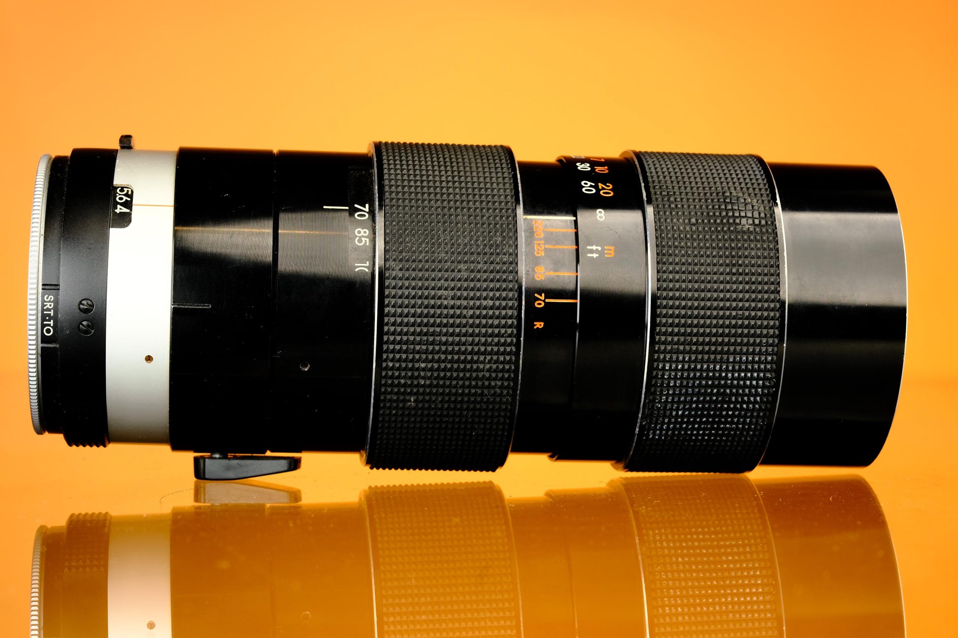 Tamron Adapt-A-Matic PZ-30Au 70-220mm F/4.0 Zoom Lens