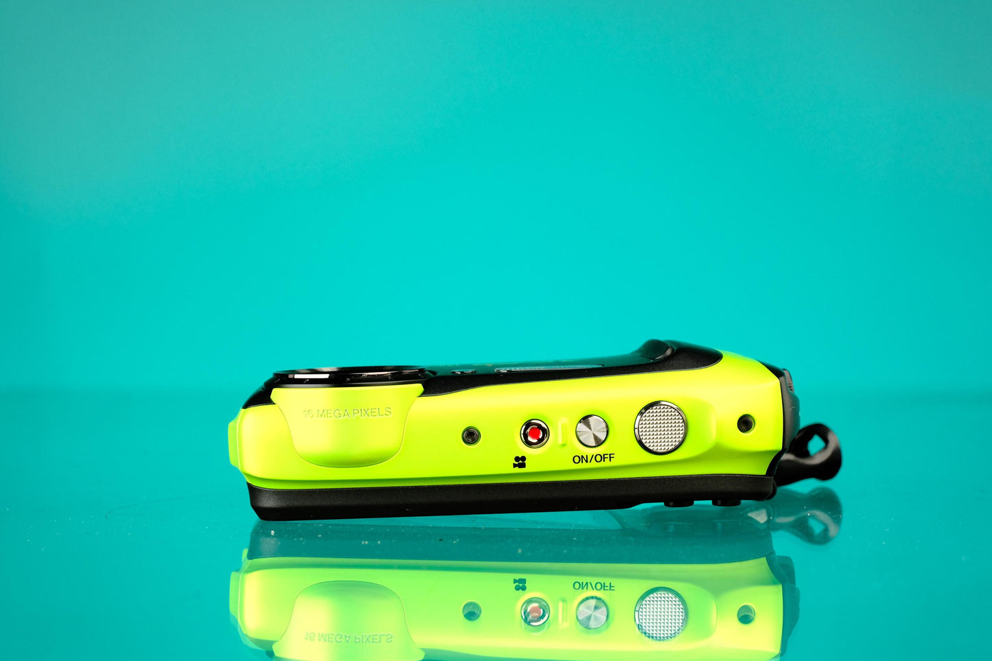 Fujifilm Finepix XP90 Waterproof Digicam w/ Charger, Case