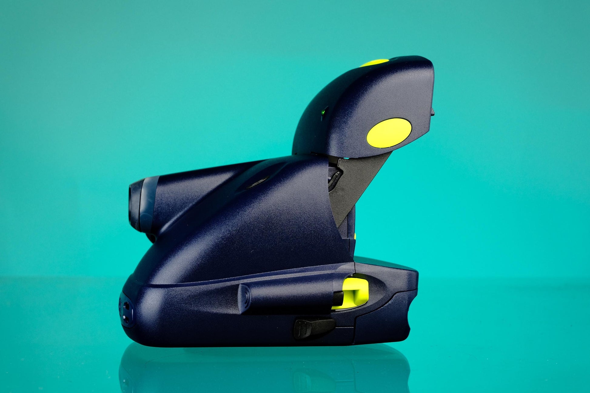 Polaroid 600 Instant Camera