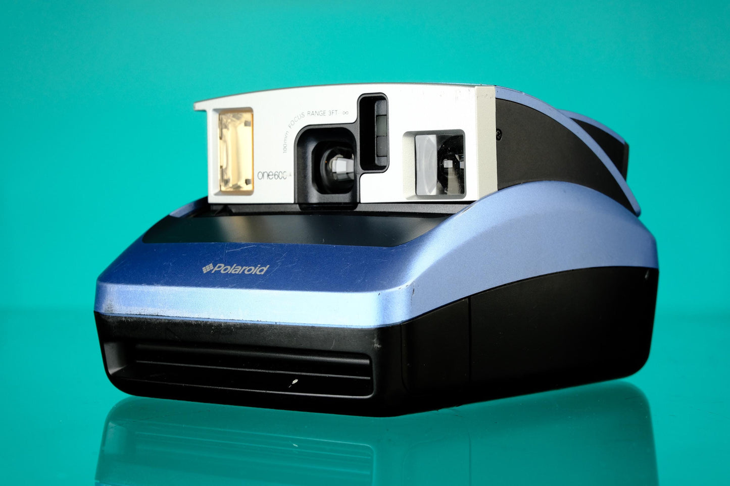 Polaroid One 600 Instant Camera