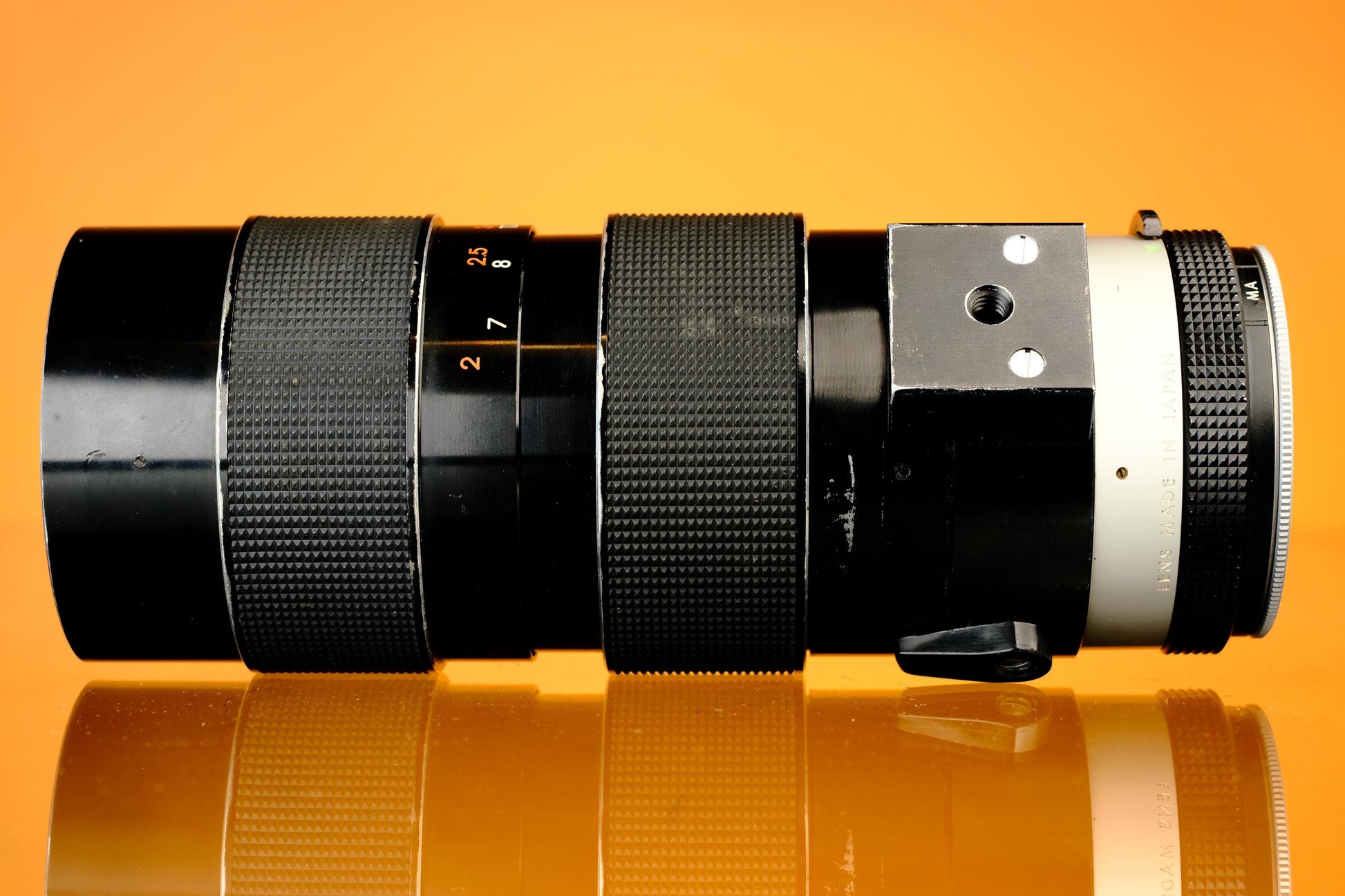 Tamron Adapt-A-Matic PZ-30Au 70-220mm F/4.0 Zoom Lens