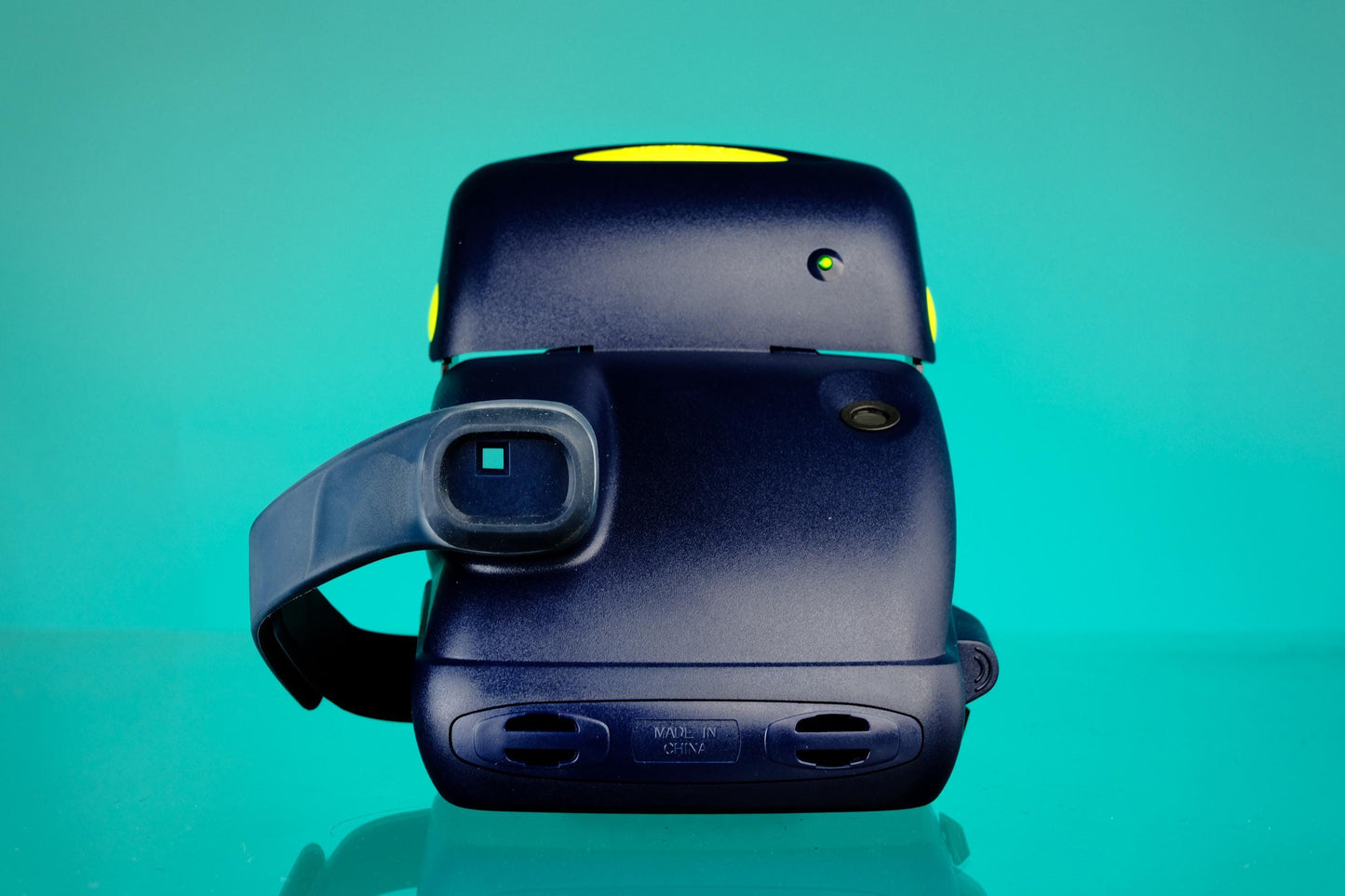 Polaroid 600 Instant Camera