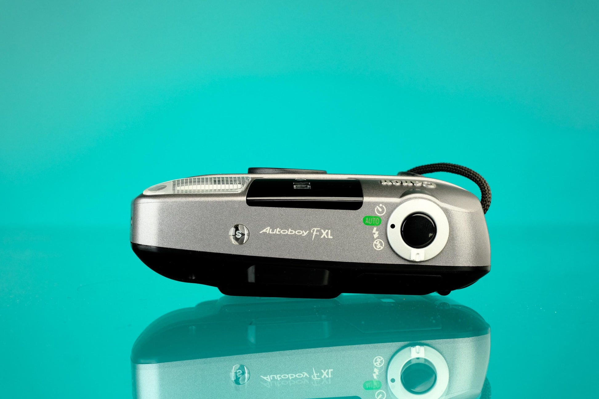 Canon Autoboy F XL Sure Shot Sleek 35mm Point & Shoot Film Camera