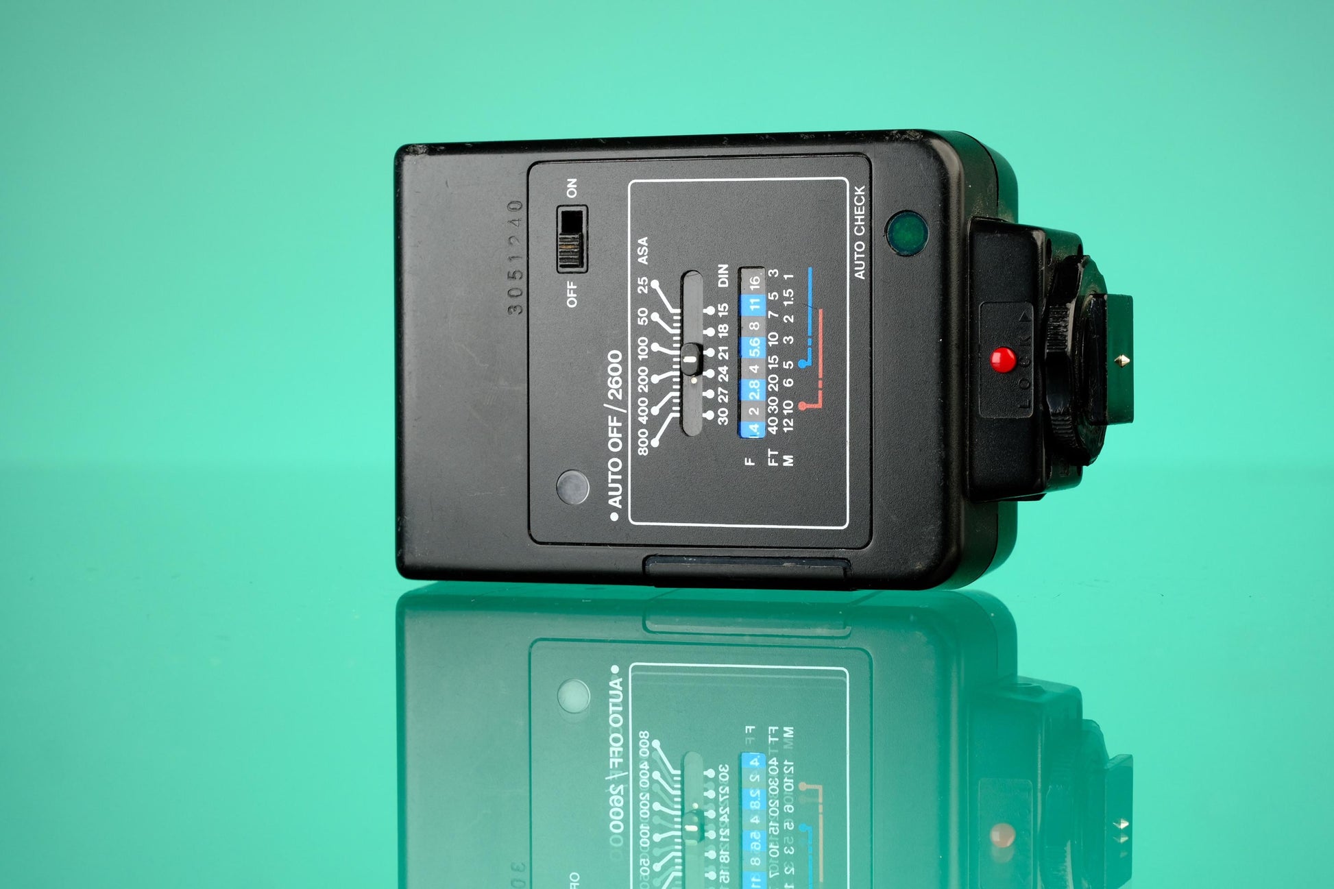 Vivitar 2600 Hot-Shoe On Camera Auto Thyristor Flash