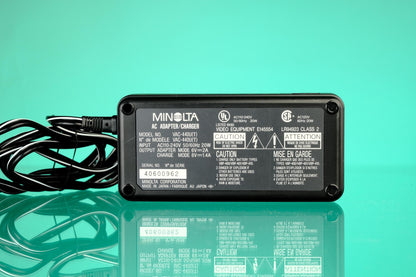 Minolta AC Adapter Charger VAC-440u