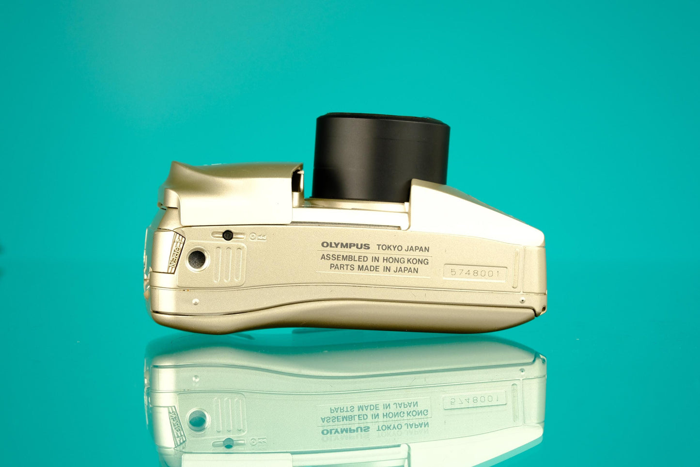 Olympus Infinity Stylus Zoom 115 35mm Point and Shoot