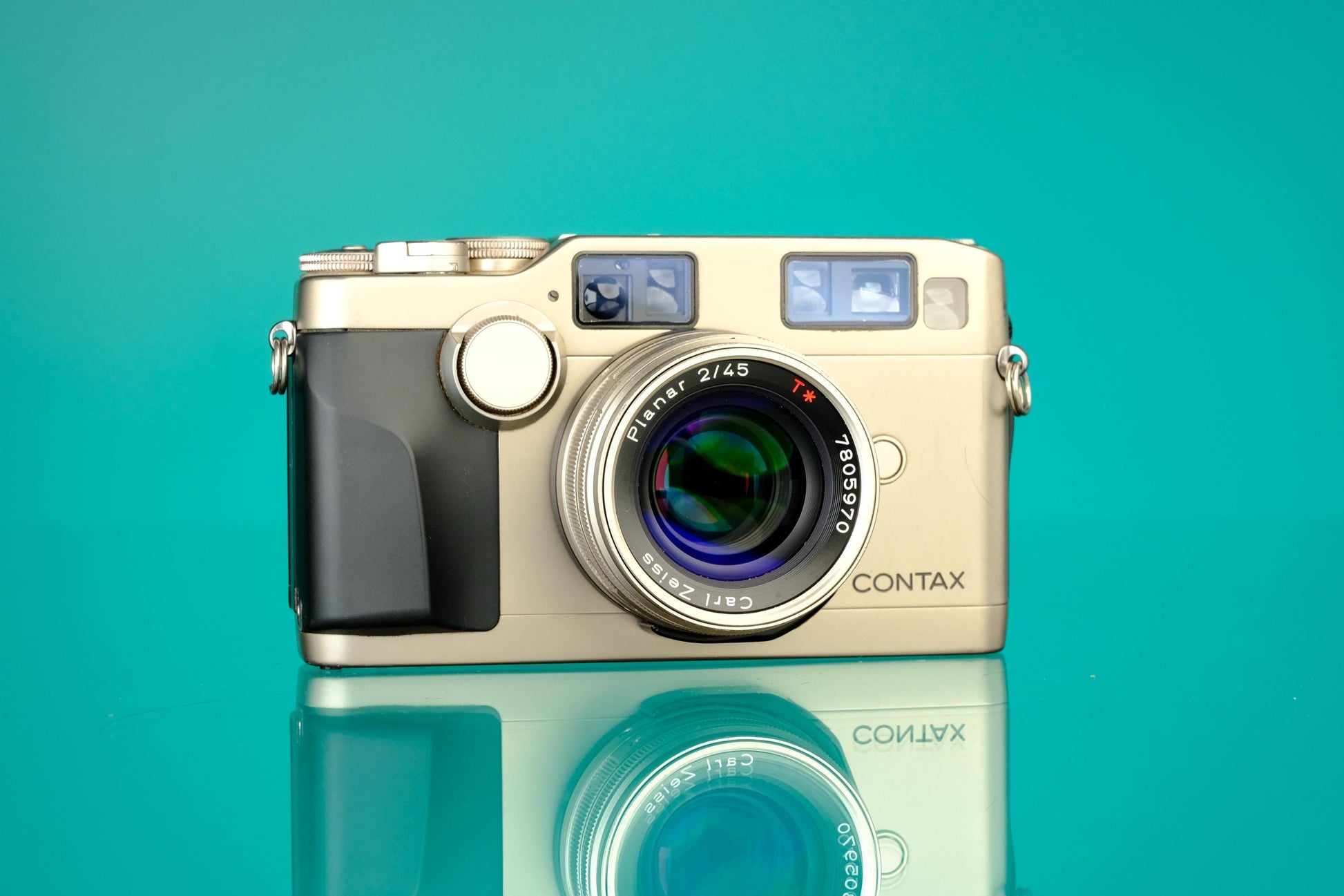 Contax G2 35mm Rangefinder Point and Shoot Film Camera + 45mm f/2