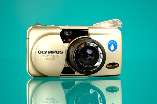 Olympus Infinity Stylus Zoom 115 35mm Point and Shoot