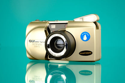 Olympus Infinity Stylus Zoom 115 35mm Point and Shoot