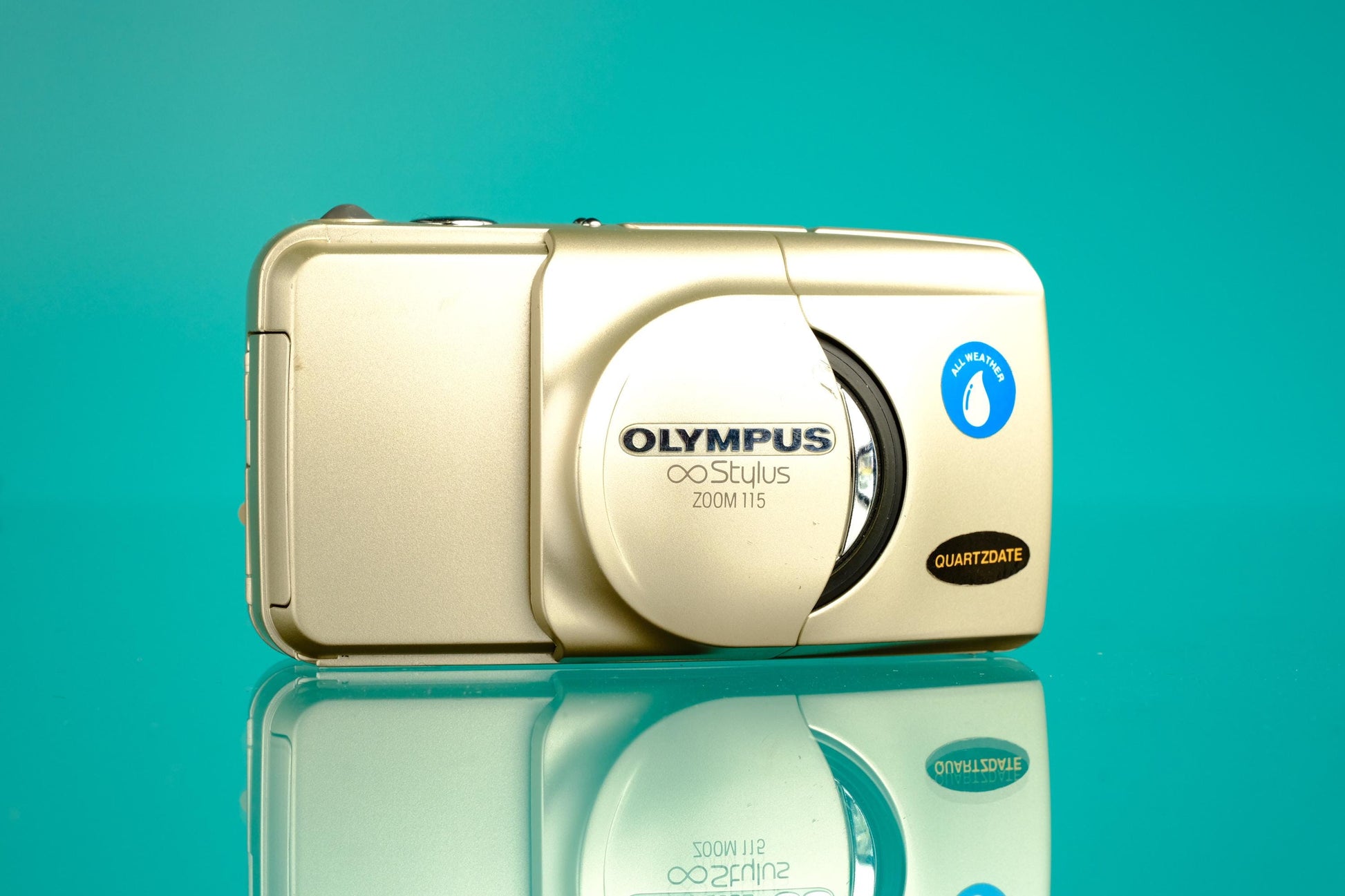 Olympus Infinity Stylus Zoom 115 35mm Point and Shoot