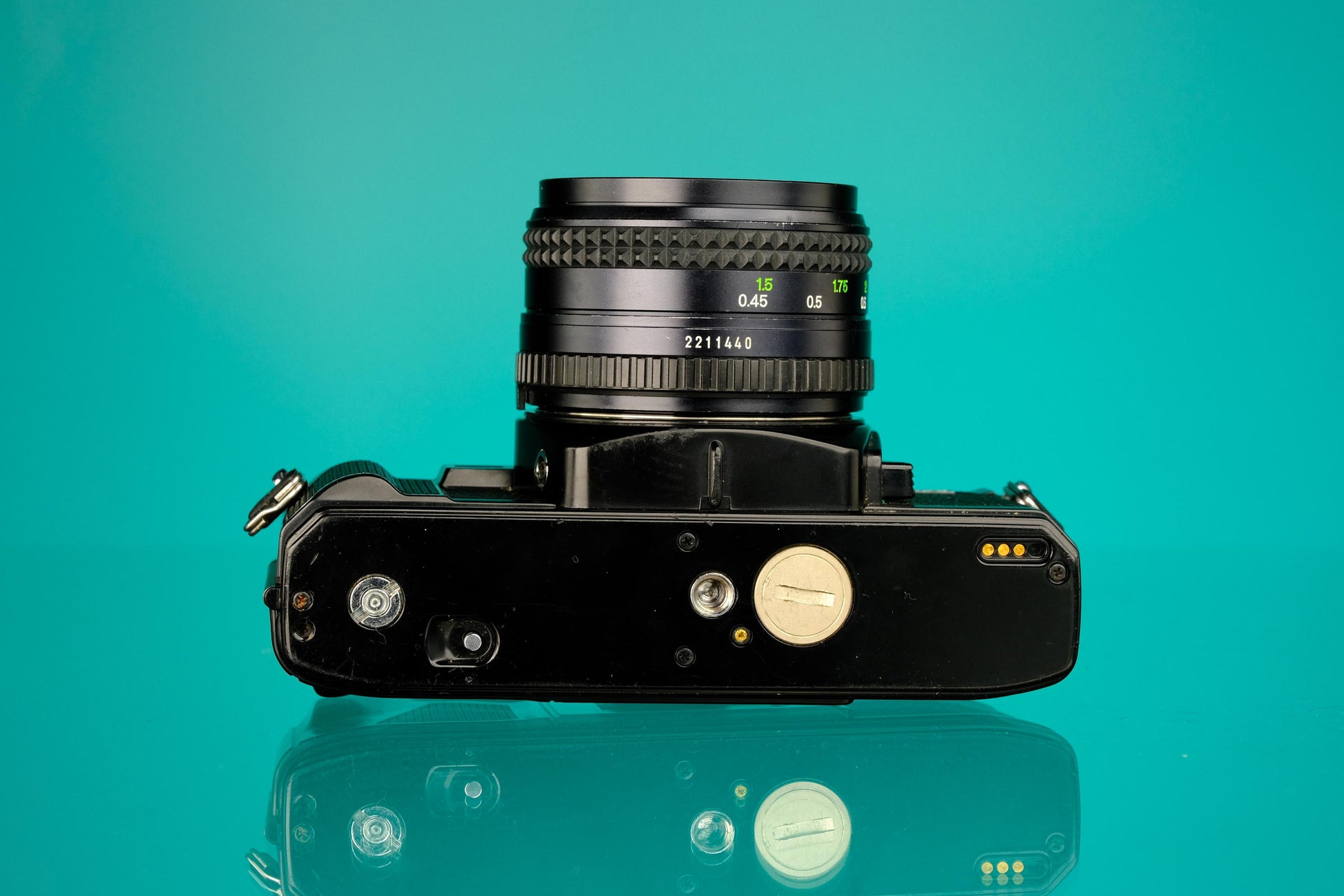 Minolta X-700 35mm SLR Film Camera + 50mm f/1.7 Rokkor-X Lens
