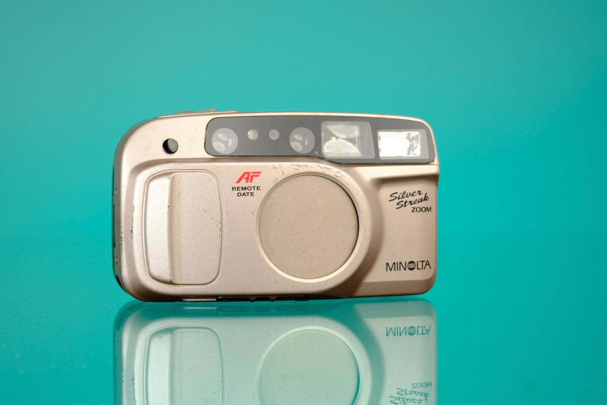 Minolta Silver Streak Zoom 35mm Point and Shoot