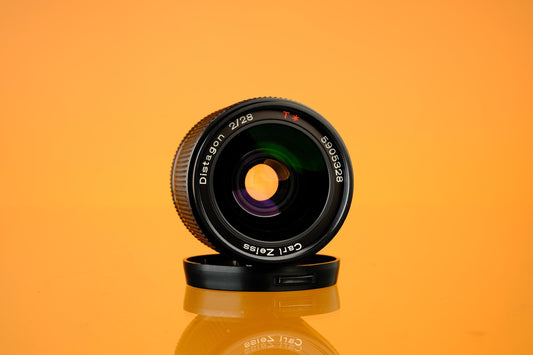 Contax Carl Zeiss Distagon 28mm f/2 C/Y Mount Lens
