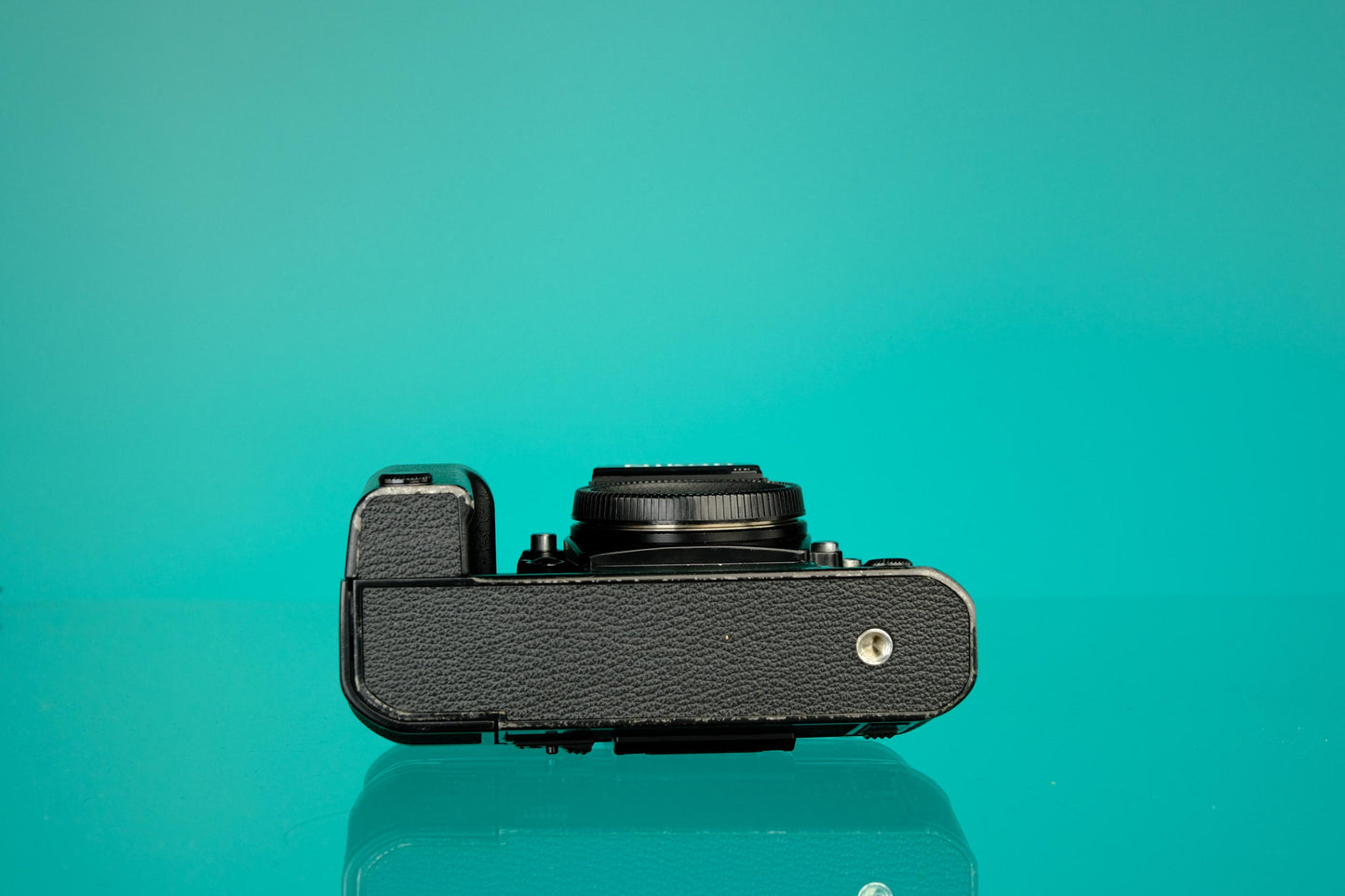 Nikon F3 HP 35mm SLR Film Camera + MD-4 Motor Drive Grip