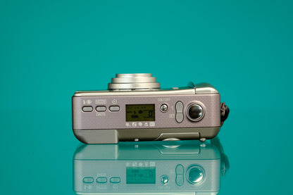 Canon Sure Shot 115u Date 35mm Point and Shoot Camera