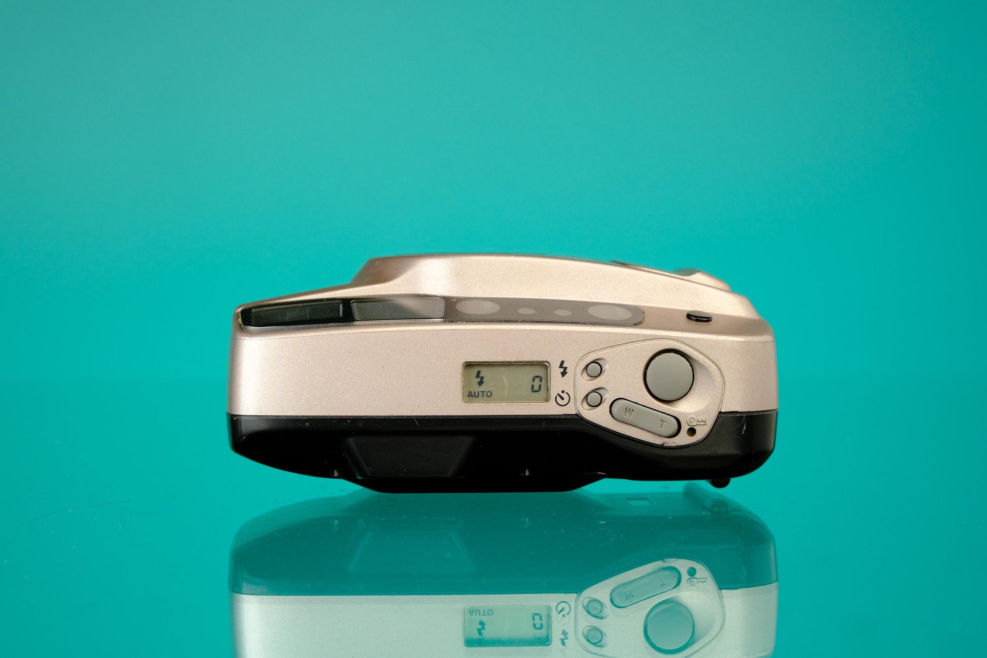 Minolta Silver Streak Zoom 35mm Point and Shoot