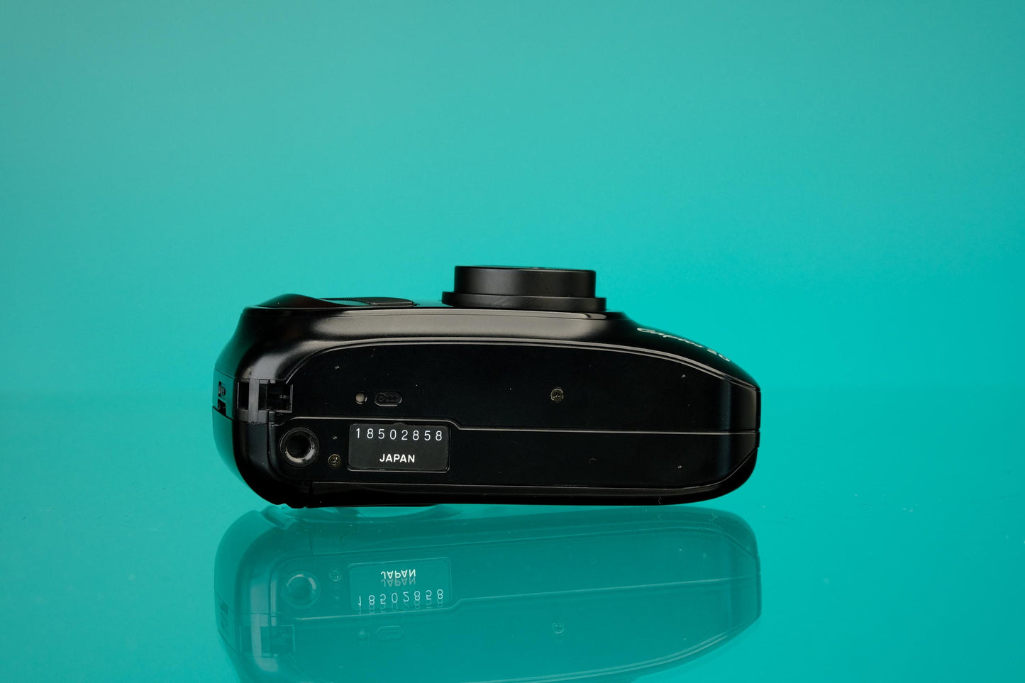 Minolta Capios 20 35mm Point and Shoot Film Camera