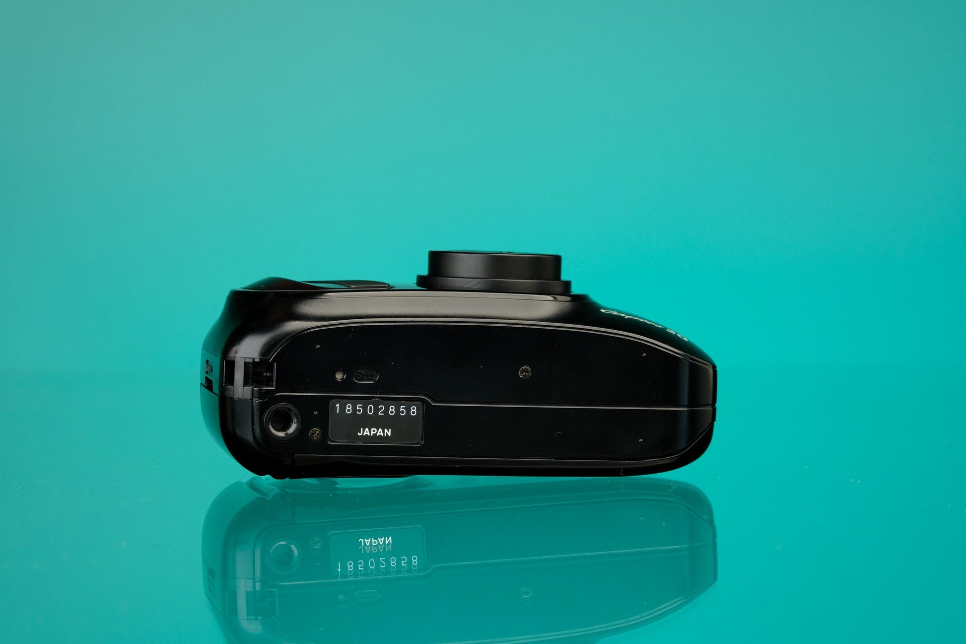 Minolta Capios 20 35mm Point and Shoot Film Camera