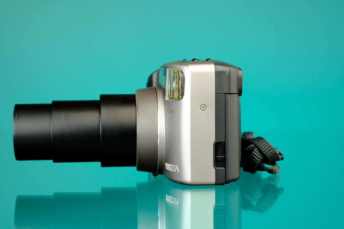 Minolta Capios 140 35mm Point and Shoot Film Camera