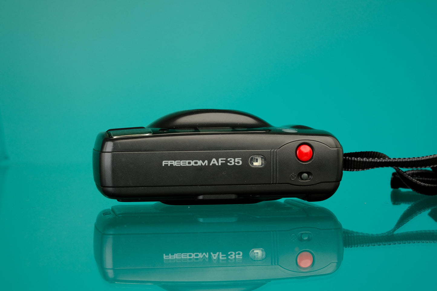 Minolta Freedom AF 35 35mm Point and Shoot Camera