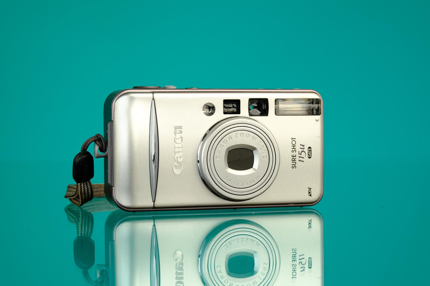 Canon Sure Shot 115u Date 35mm Point and Shoot Camera