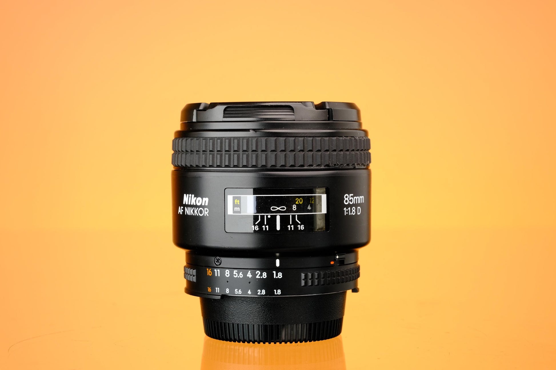 Nikon AF Nikkor 85mm f/1.8 D Lens